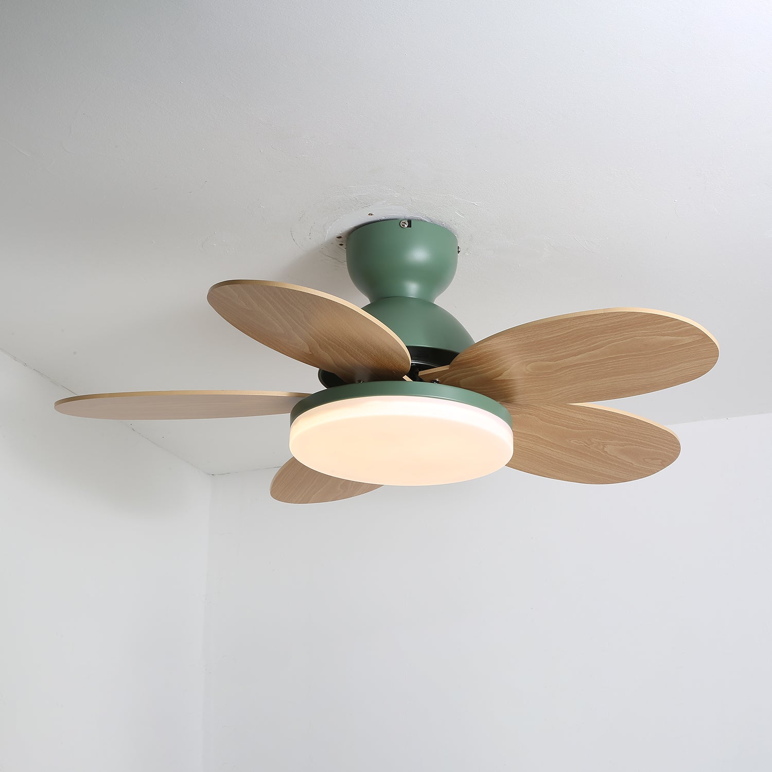 Colorful Glass Ceiling Fan Light with Integrated LED | Stylish Indoor Lighting for Kids' Rooms 9
